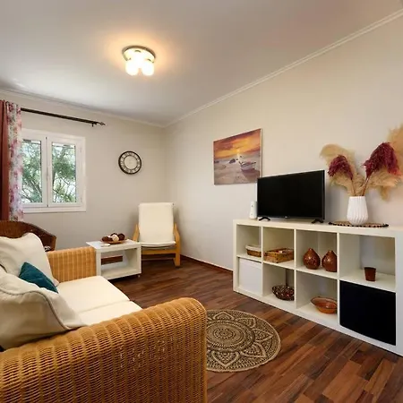 Holiday home Traditional Seaview Candili *